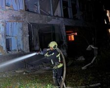 Нічна атака на Київ: 16 постраждалих, руйнування та перебої з водою