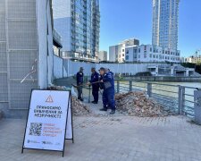 У Києві демонтували паркан біля елітного ЖК, що перекривав доступ до набережної Дніпра