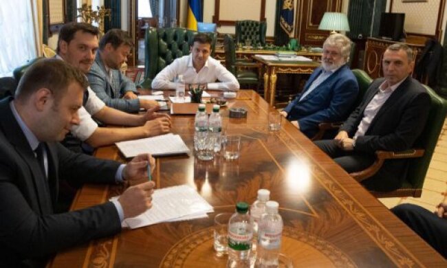 Зеленський вперше “засвітив” Коломойського