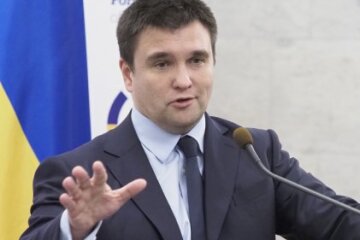 Клімкін закликав РНБО обговорити основні позиції Мінських угод