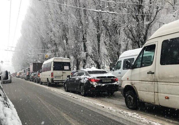 Ситуація на дорогах Києва поступово нормалізується