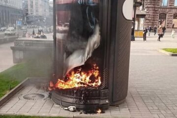На Хрещатику горів автоматизований туалет