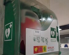 Вандали зламали дефібрилятори в київському метро