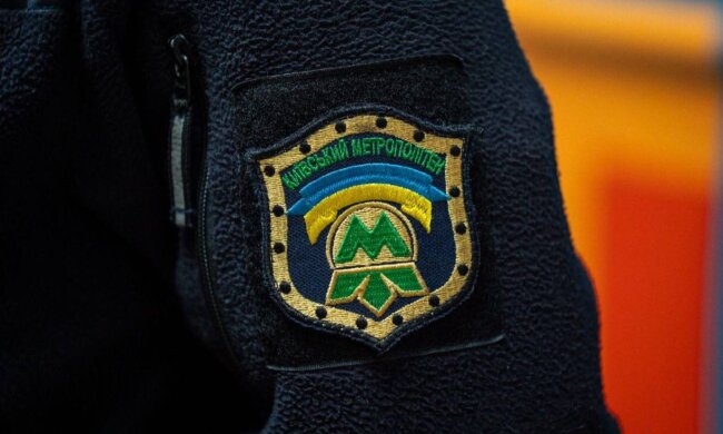 Вода в підземці: у метрополітені пояснили причини появи мокрих плям на станціях