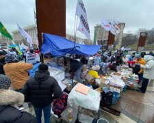 На Майдані організували польову кухню