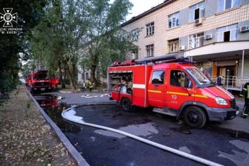 У Києві на Троєщині сталась пожежа в лікарні