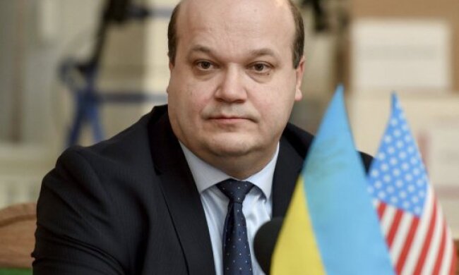 Зеленський звільнив Чалого