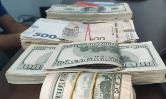 Фінансували провокації до Дня Незалежності: СБУ заблокувала підпільні криптообмінники у Києві