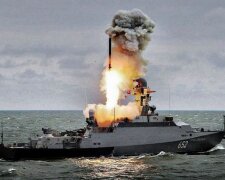 Росія вивела в Чорне море носій “Калібрів”, є висока ймовірність ударів, – ОК “Південь”