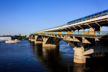 На ремонт мосту Метро витратять ₴2 млрд