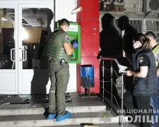 На Подолі вночі підірвали банкомат та викрали гроші: поліція розшукує злодіїв