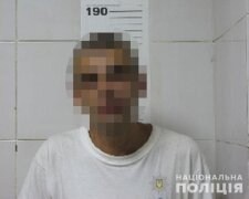 В аеропорту «Київ» порушник порядку кидався з ножем на спецпризначенця поліції