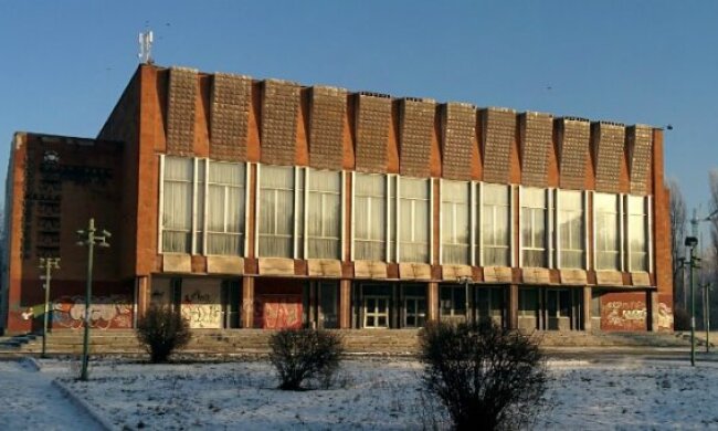 Roshen за 66 мільйонів купила палац культури, щоб переробити у концертний зал