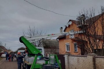 Енергетики відновили електропостачання майже у всьому Києві та області