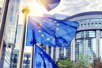 Європарламент ухвалив резолюцію щодо надання Україні статусу кандидата в члени ЄС
