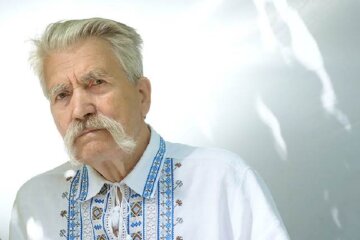 Площа Левка Лук’яненка замість Льва Толстого: на сайті Київради з’явилась петиція