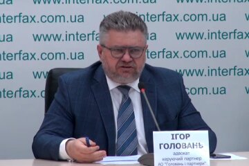 Зрада, тероризм, захоплення: проти Порошенка запровадили 15 нових кримінальних справ