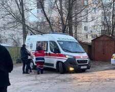 У Києві 13-річний хлопчик випав з вікна багатоповерхівки