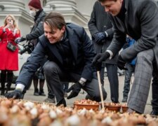 На честь героїв Небесної Сотні в Києві висадили понад сто тисяч тюльпанів
