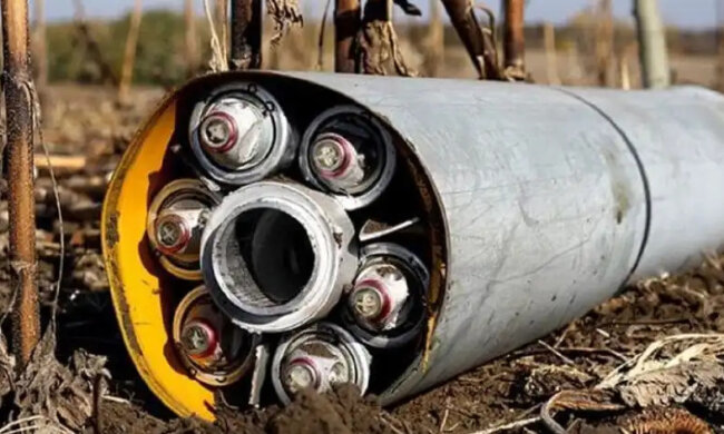 Вранці росіяни обстріляли касетними боєприпасами селище Комишуваха Запорізької області