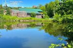 У Києві чоловік самовільно захопив частину парку «Сирецький гай» та перекрив доступ до озера