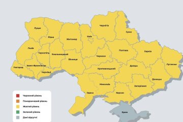 В Україні посилили карантин: з 23 вересня країна переходить в “жовту” зону