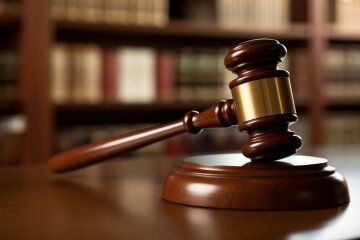 Афера на 19 мільйонів: на Київщині судитимуть військового за викрадення маєтку зірки футболу