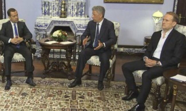 У СБУ прокоментували візити Медведчука і Бойка в РФ