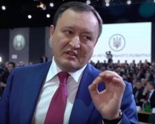 Назвали топ-чиновника, якому світить кримінал