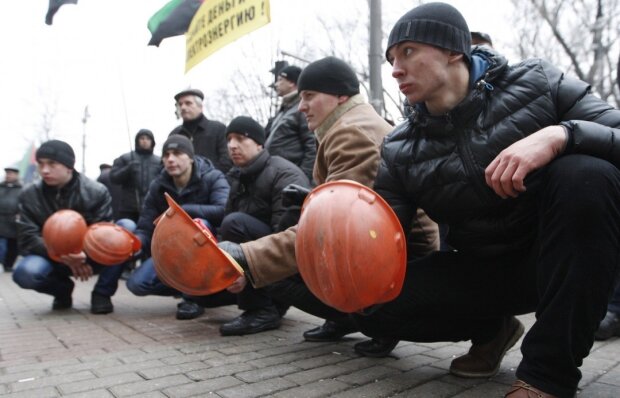 У Києві стартували протести гірників (відео)