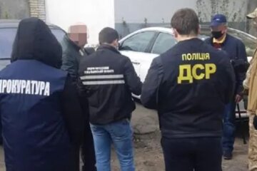 Чиновник адміністрації Київської області попався на хабарі в 10 тисяч доларів