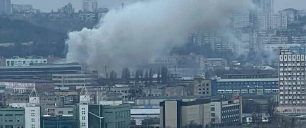 На Подолі в Києві горять склади — киянам радять зачинити вікна та відмовитись від прогулянок