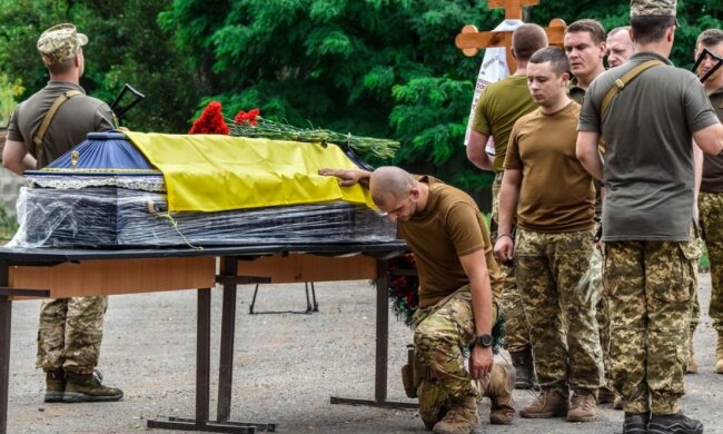 ВР затвердила процедуру поховального ритуалу на Національному військовому кладовищі