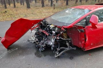 В ході знімання фільму під Києвом розбили дорогий спортивний автомобіль