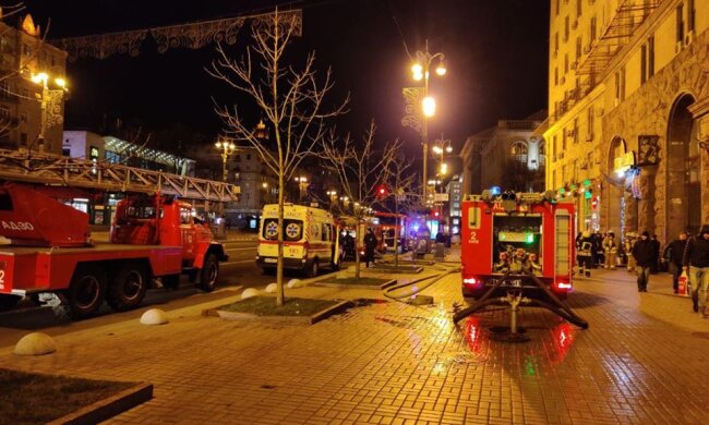 На Хрещатику горів ресторан, відвідувачів евакуювали