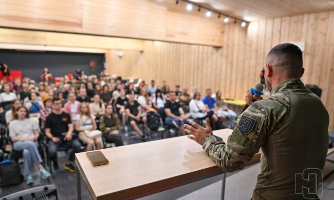 Понад 100 мешканців Київщини пішли на курс підготовки населення до нацспротиву