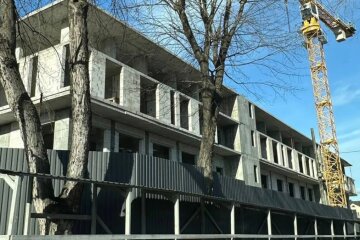 Прокуратура оскаржила будівництво ЖК "Парк Слави" в Києві