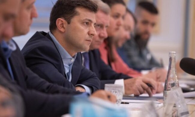 Зеленський відповів на петицію про свою відставку
