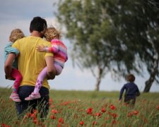 В Україні батькам дозволено йти в декретну відпустку