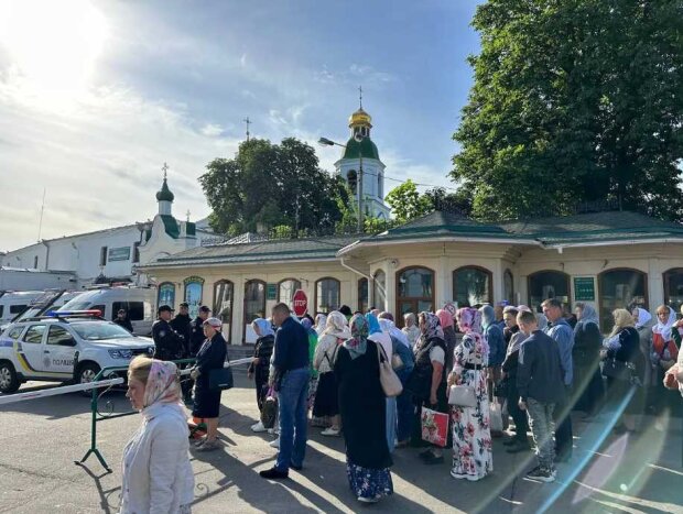 Віряни УПЦ (МП) не змогли потрапити до Києво-Печерської лаври — що відомо?