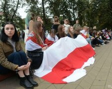 У Білорусі студенти влаштували сидячі страйки (фото, відео)