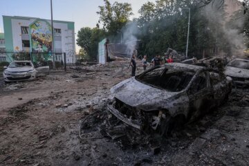 У столиці є пошкодження внаслідок нічної атаки