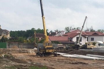 Оборудка посадовців НАНУ: землі вартістю понад 300 млн передали під забудову ЖК