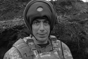 На Київщині попрощались із загиблим на війні кримським татарином Аблязісом Усеїновим
