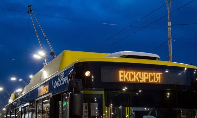 У столиці провели першу тролейбусну екскурсію містом