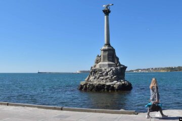 У Севастополі пролунали вибухи