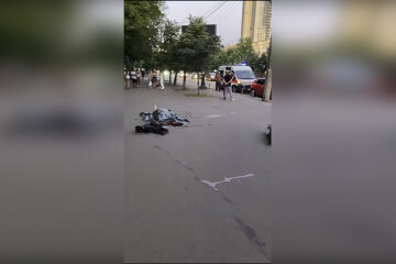 У Києві на вулиці в чоловіка розійшлися післяопераційні шви: він помер від втрати крові