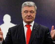 Порошенко прокоментував можливість об’єднання із Зеленським та Вакарчуком