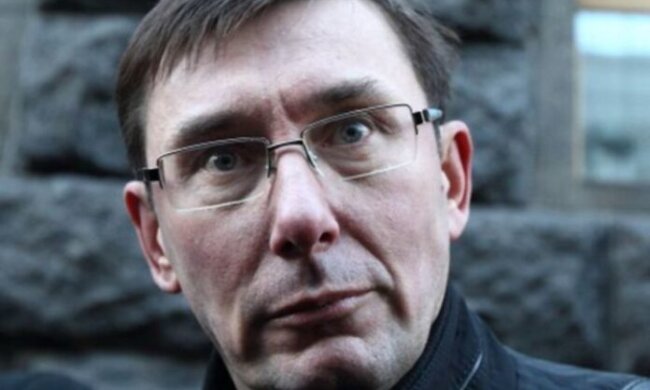 Соціолог: Луценко дискредитує себе фейковими заявами