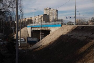 Журналісти опублікували розслідування про "мільярдний розпил" на Дегтярівському мосту — інженер пояснює, чому це маніпуляція